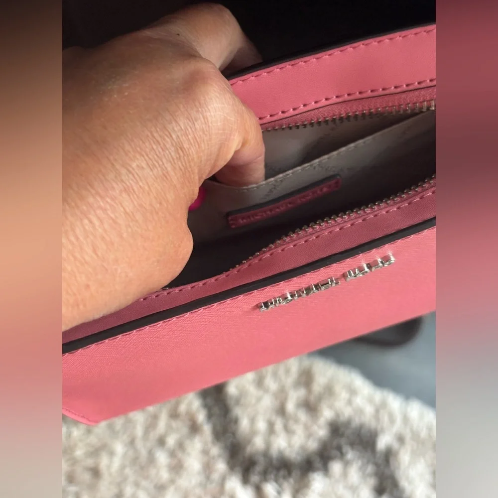 Michael Kors Sheila Tea Rose Crossbody with Adjustable‎ Strap
